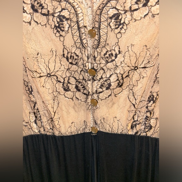 🧚♀️Soma- Lace Robe or Kimono- Size: Large🧚♀️ - Picture 6 of 8